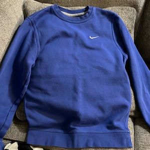 Women’s small blue Nike crewneck